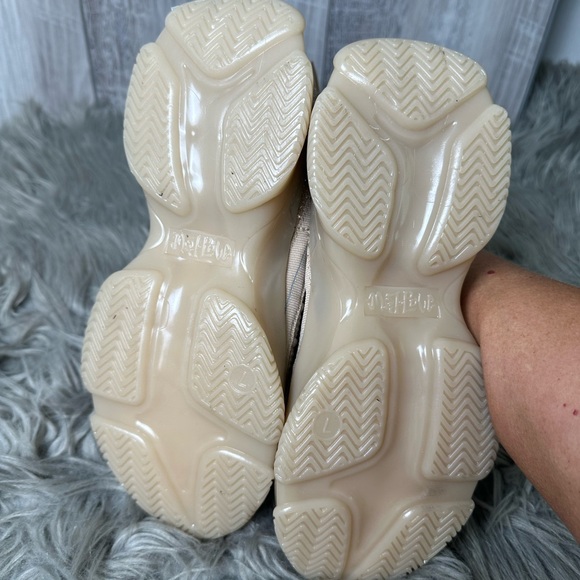 Womens Mad Love Mandy Sneakers - Picture 6 of 9